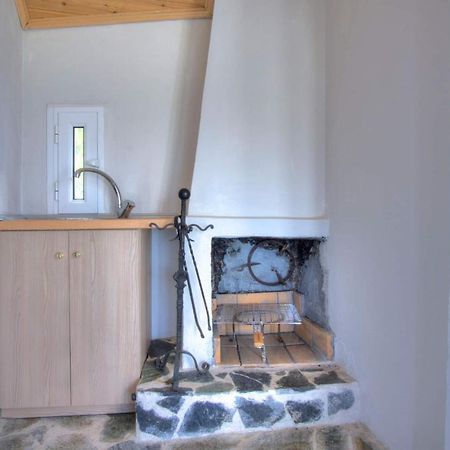 Παραδοσιακό Σπίτι Στο Χωριο Apartment Agioi Deka  ภายนอก รูปภาพ