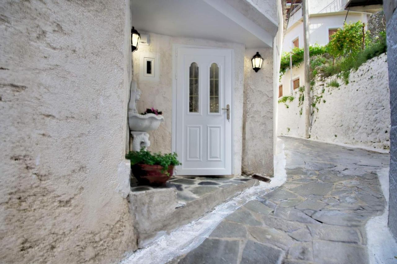 Παραδοσιακό Σπίτι Στο Χωριο Apartment Agioi Deka  ภายนอก รูปภาพ